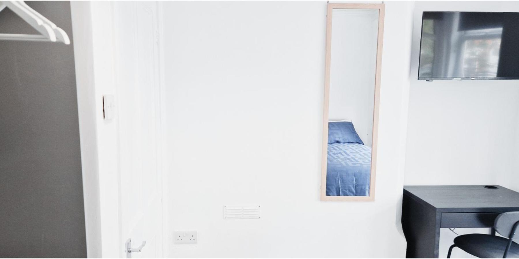 Double Room In Modern House Near 노팅엄 외부 사진