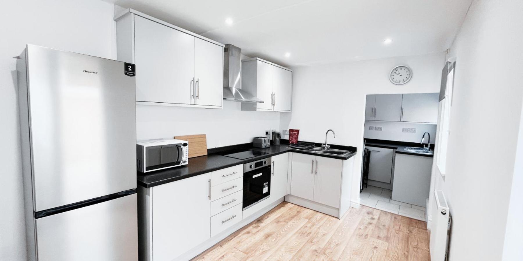Double Room In Modern House Near 노팅엄 외부 사진
