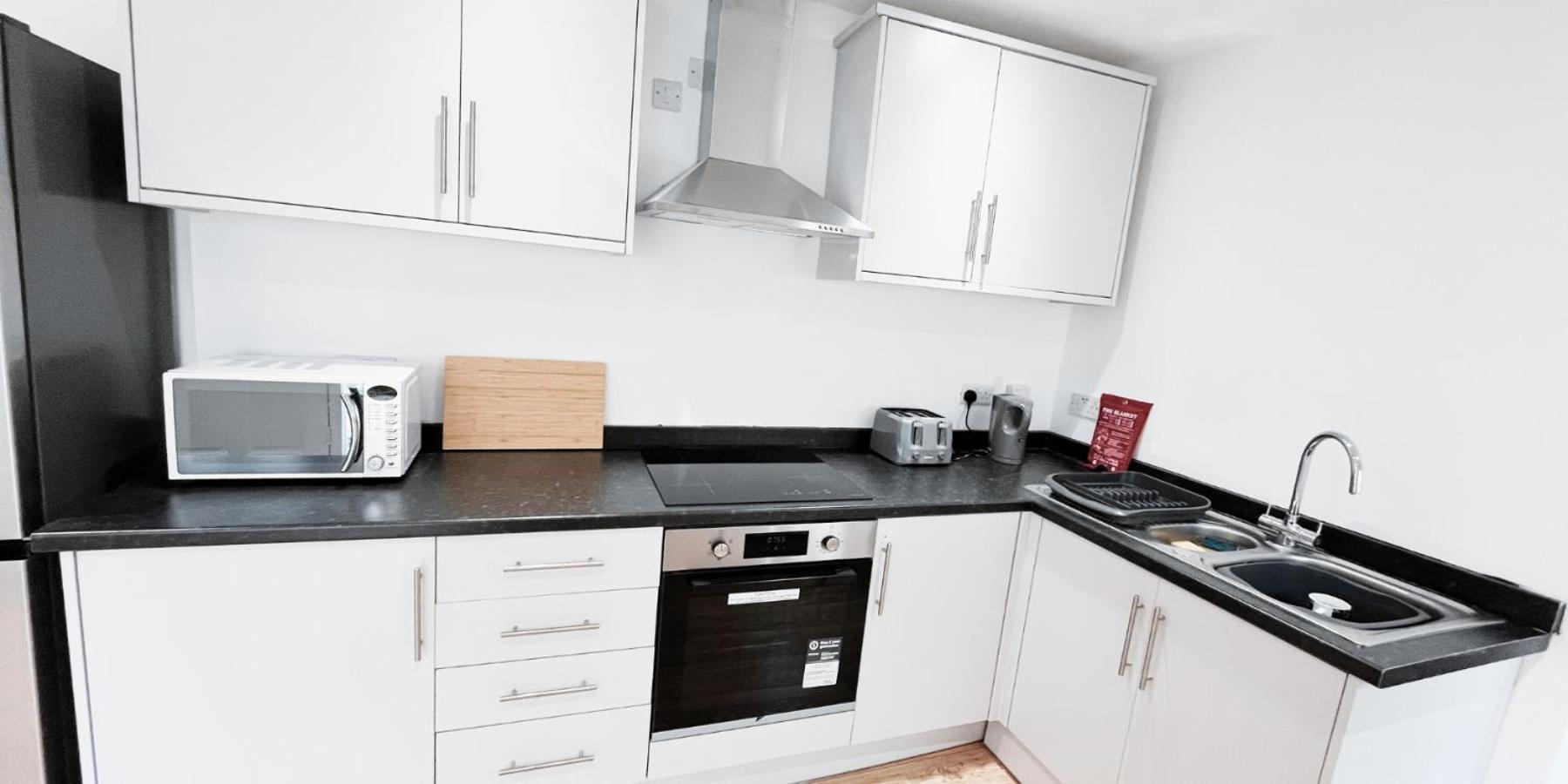 Double Room In Modern House Near 노팅엄 외부 사진